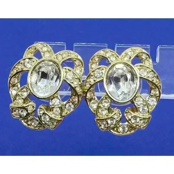 Vintage Trifari Earrings Gold & Clear Rhinestone Pierced Ribbon Design - Picture 2 of 9
